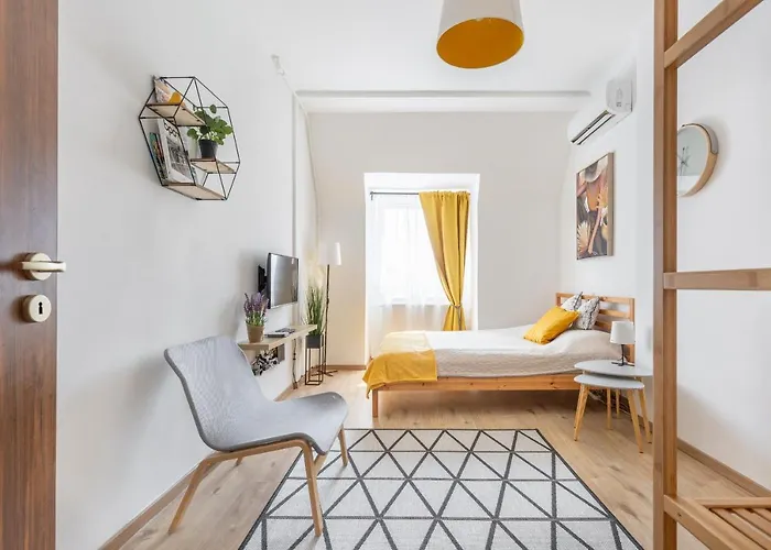 P34 Pannonia Apartman *