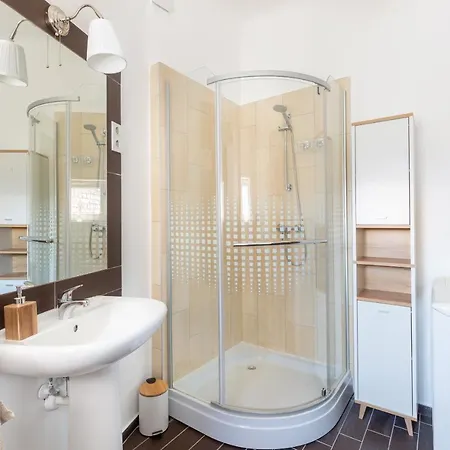 P34 Pannonia 아파트 *